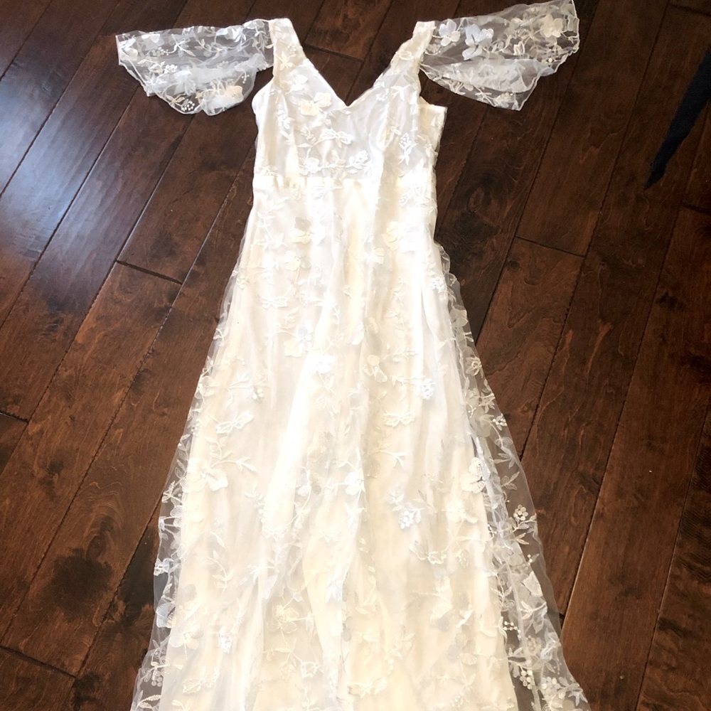 Vintage Lace Wedding Dress